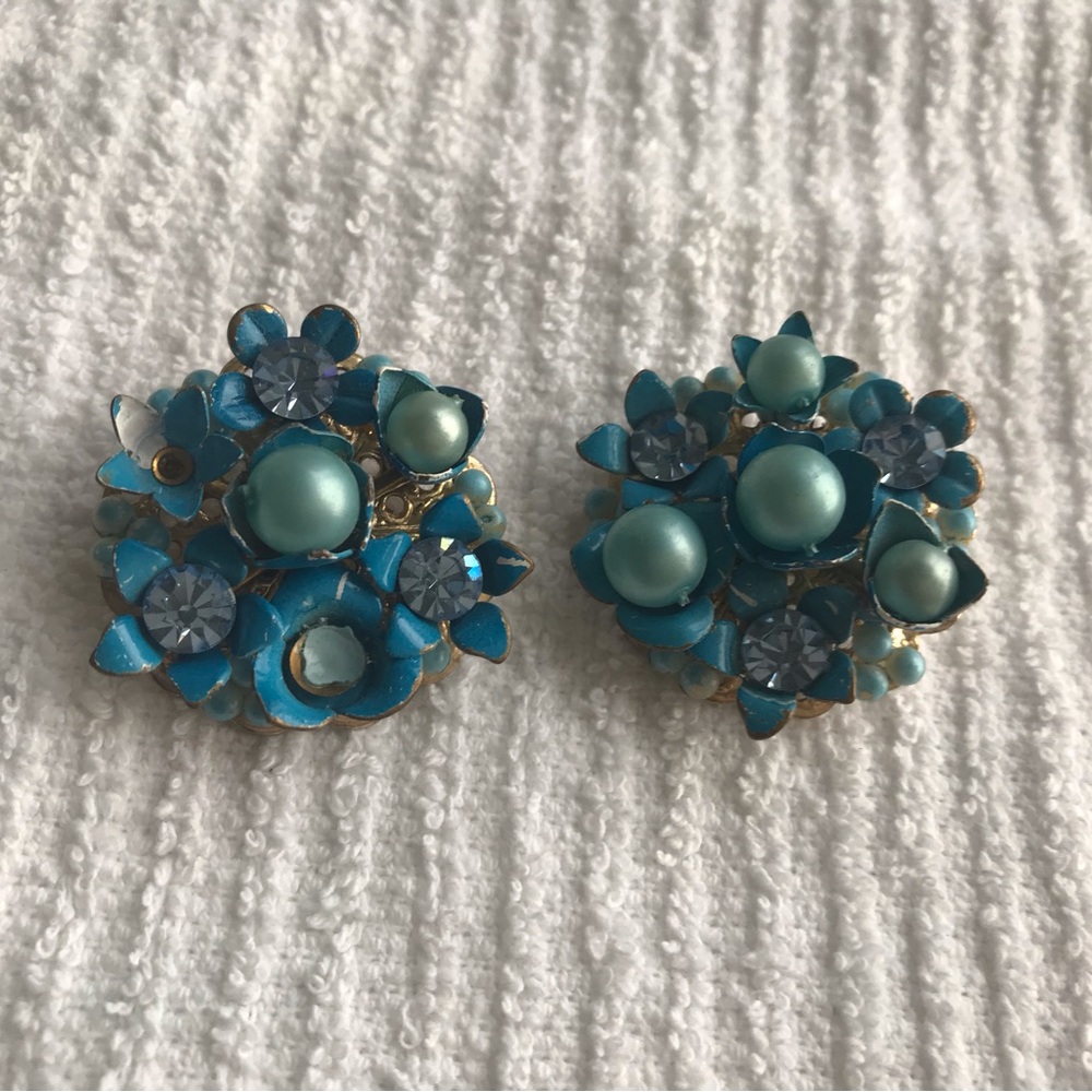 Vintage Elegant Blue Floral Earrings